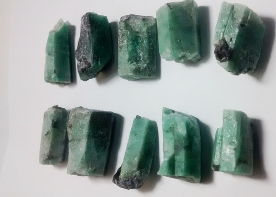 Stones from Uruguay - Raw Emerald for Pendants