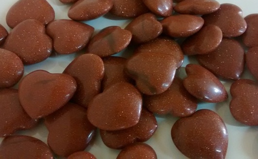 Stones from Uruguay - Red Goldstone Heart Cabochons Begin Selected to Turn Jewelries, Back and Top Convex, Size 25mm