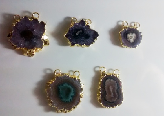 Stones from Uruguay - Amethyst Stalactite Connector, Gold Electroplated, Size 10-25mm
