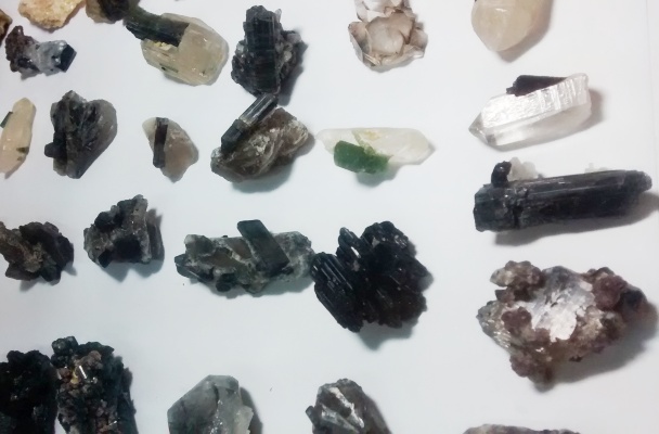 Stones from Uruguay - Tourmaline Mini Specimen for Jewelries