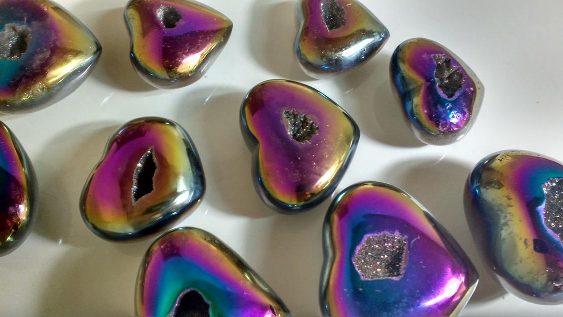 Stones from Uruguay - Pink Rainbow Aura Agate Druzy Heats for Decoration and Gift