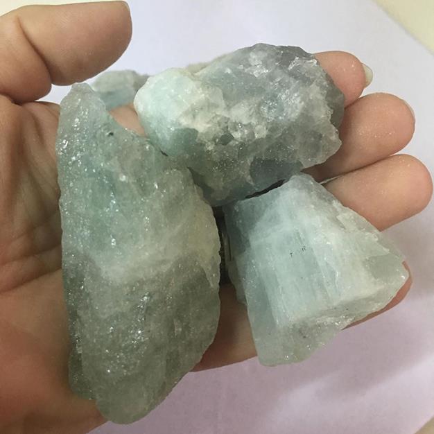 Stones from Uruguay - Uncut Rough Natural Blue Aquamarine for Home and Decoration