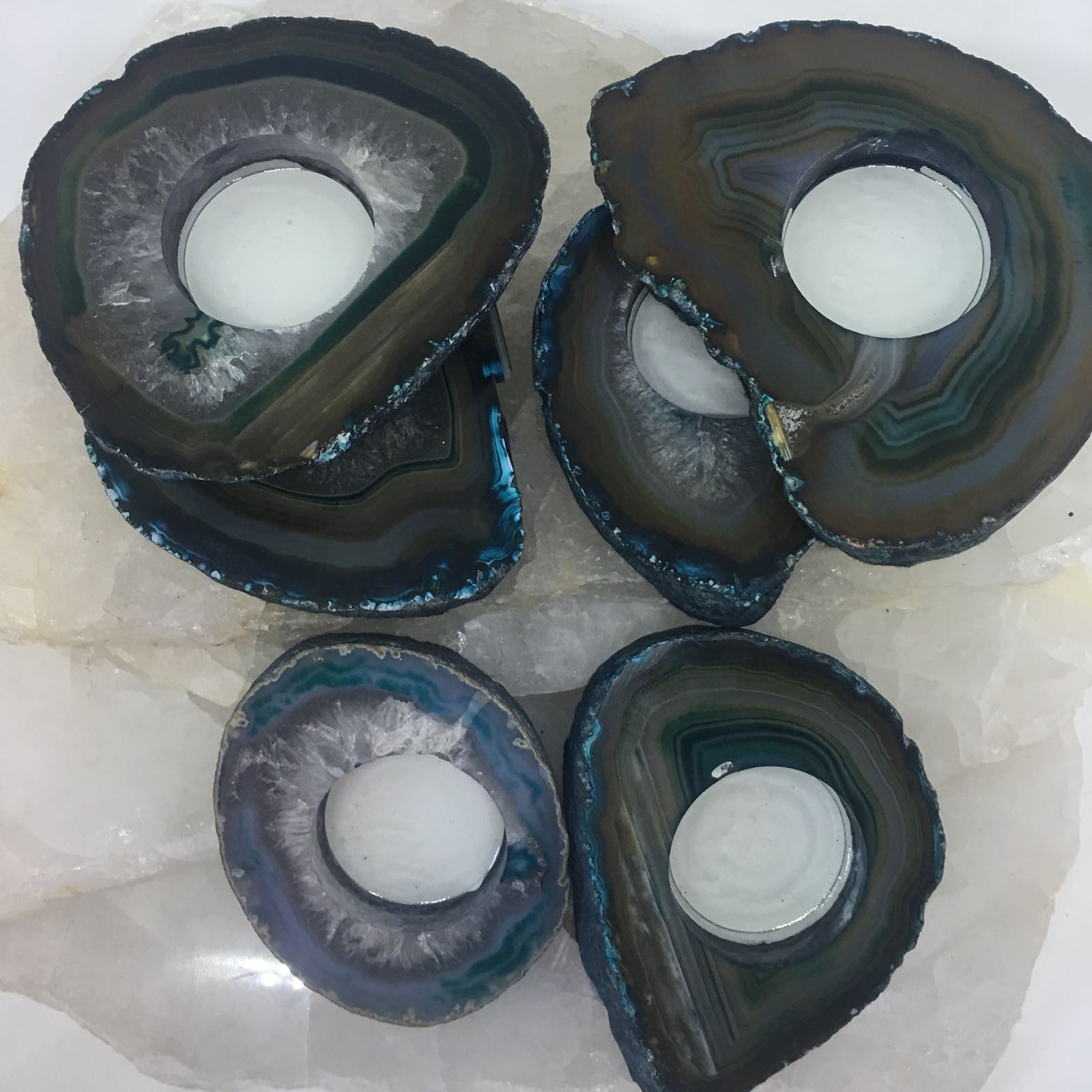Stones from Uruguay - Teal Dyed Agate Slice Candle holder