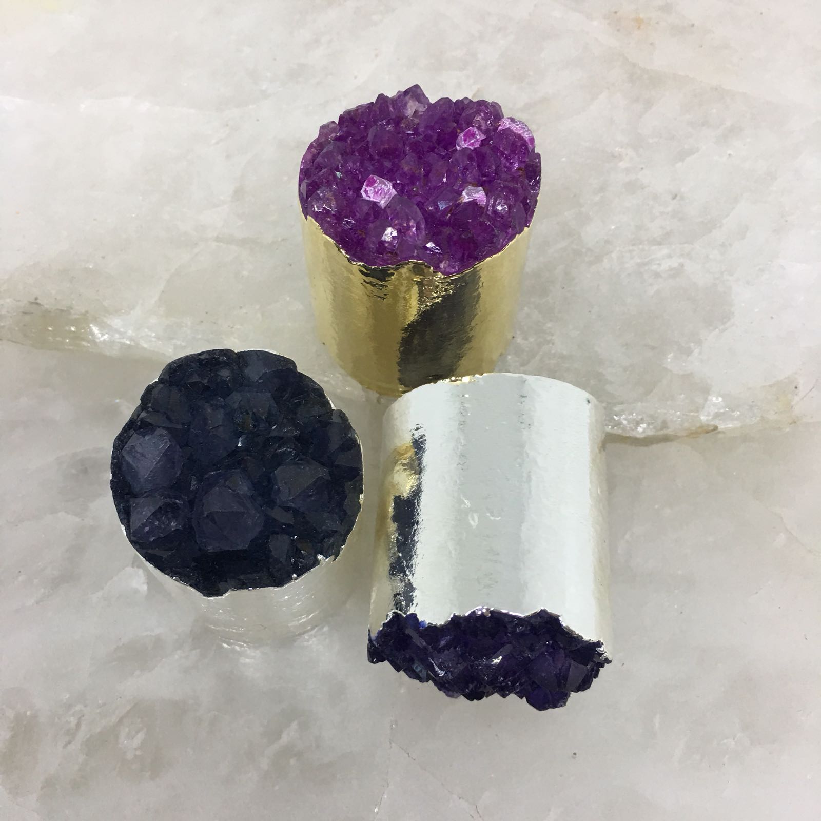 Stones from Uruguay - Dyed Raw Amethyst Cylinder With Plated Gold, Dyed Amethyts Cylinder for Home Decor 