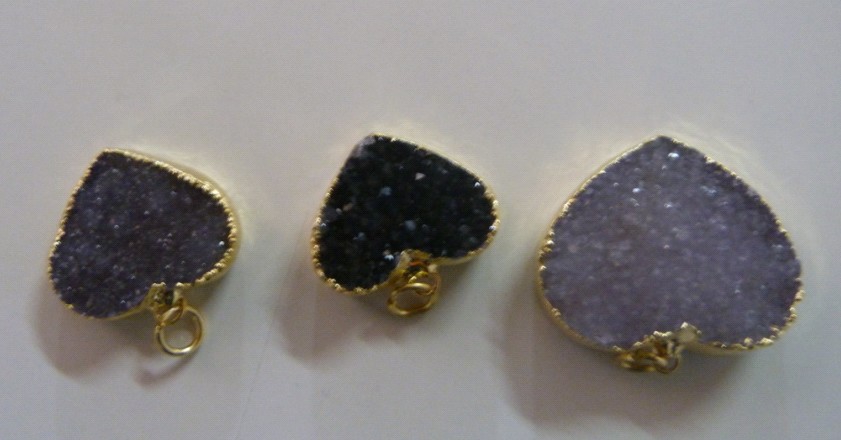 Stones from Uruguay - Agate Druzy Heart Pendant
