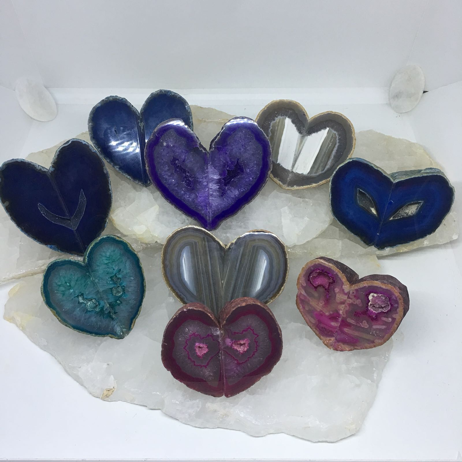 Stones from Uruguay - Dyed Agate Heart