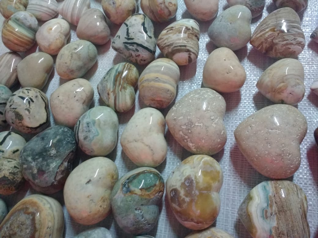 Stones from Uruguay - Pampa Cream Jasper Hearts