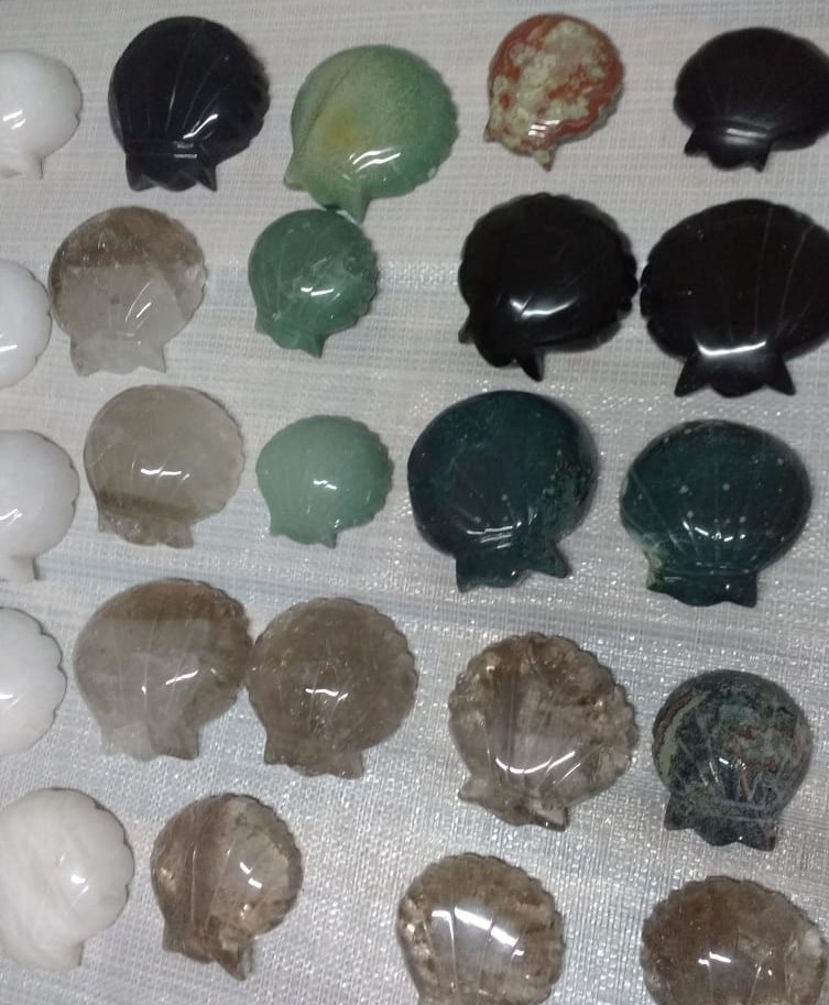 Stones from Uruguay - Quartz Gemstone Shell Cabochons