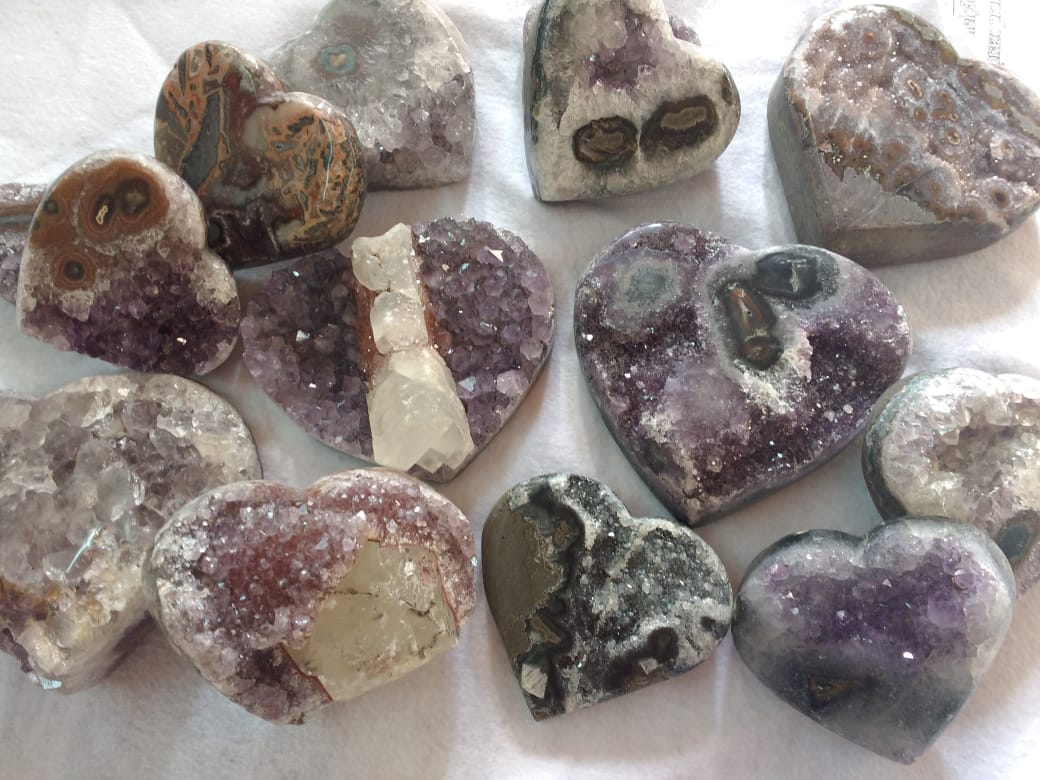 Stones from Uruguay - Amethyst Druzy Stalactite Eye Hearts