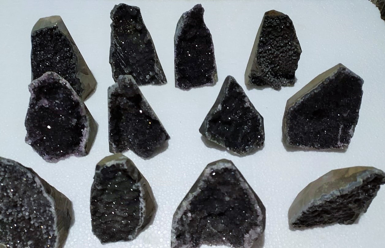 Stones from Uruguay -  NATURAL BLACK DRUZY WITH CUST BASE - BLACK AMETHYST CLUSTER CUT BASE