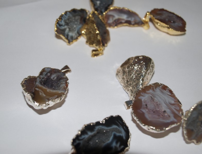 Stones from Uruguay - Agate Geode Druzy Pendants with Plating
