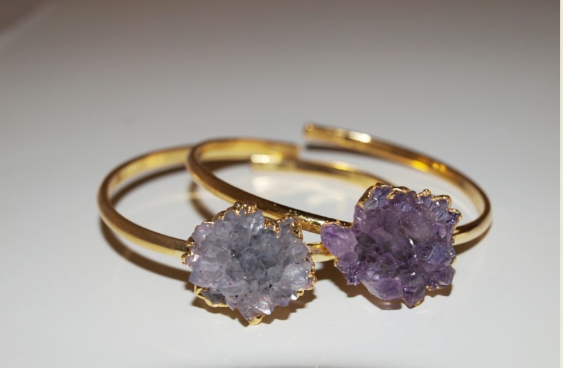 Stones from Uruguay - Bangle with Amethyst Rose