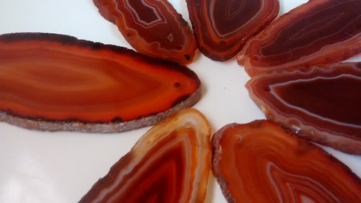 Stones from Uruguay - RED AGATE SLICES  WITH DRILL HOLE