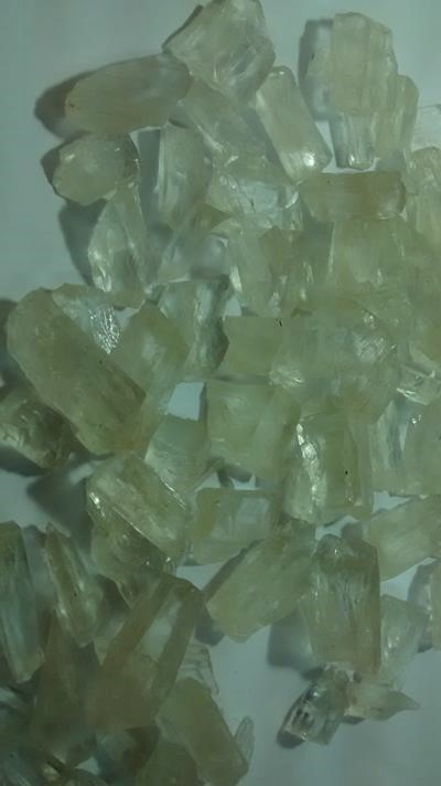 Stones from Uruguay - Rough Hiddenite for Jewelries