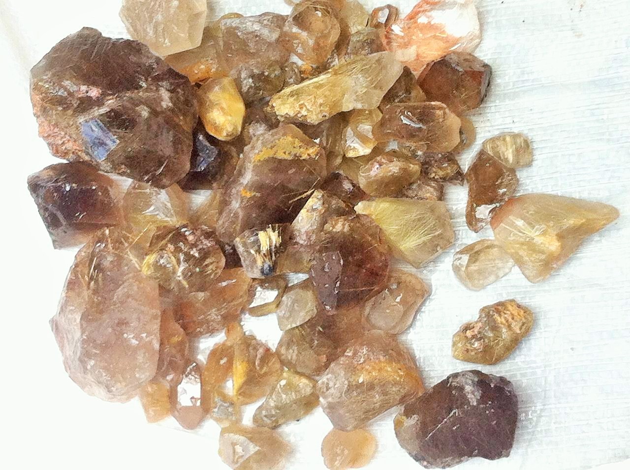 Stones from Uruguay - Rough Golden Rutilated Quartz for Faceting and Cabochons