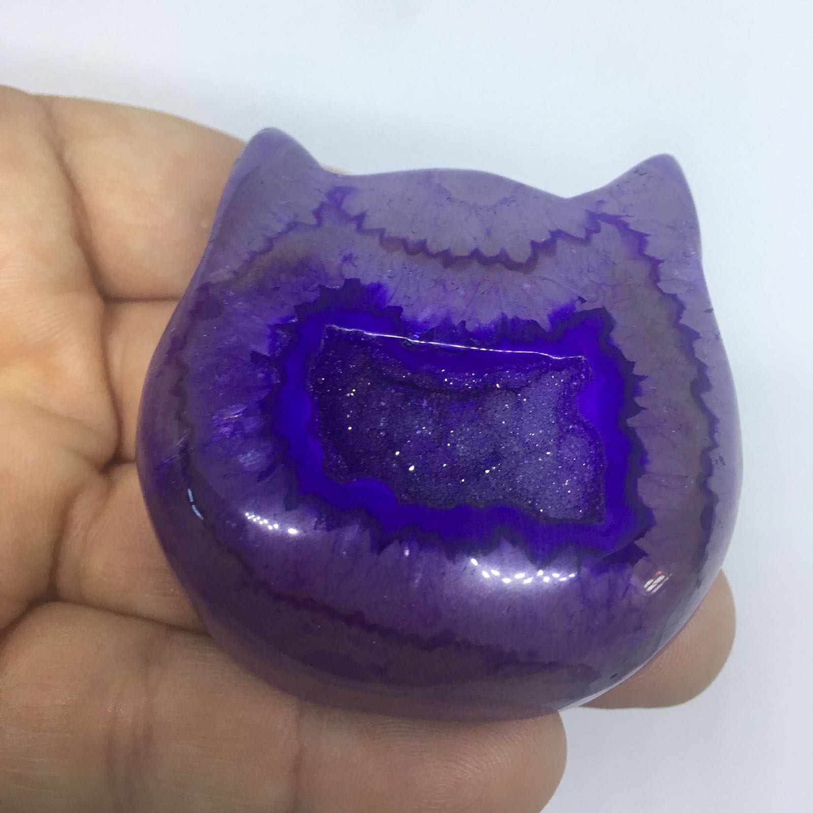 Stones from Uruguay - Purple Dyed Agate Geode Druzy Cat Heat for Decoration and Home