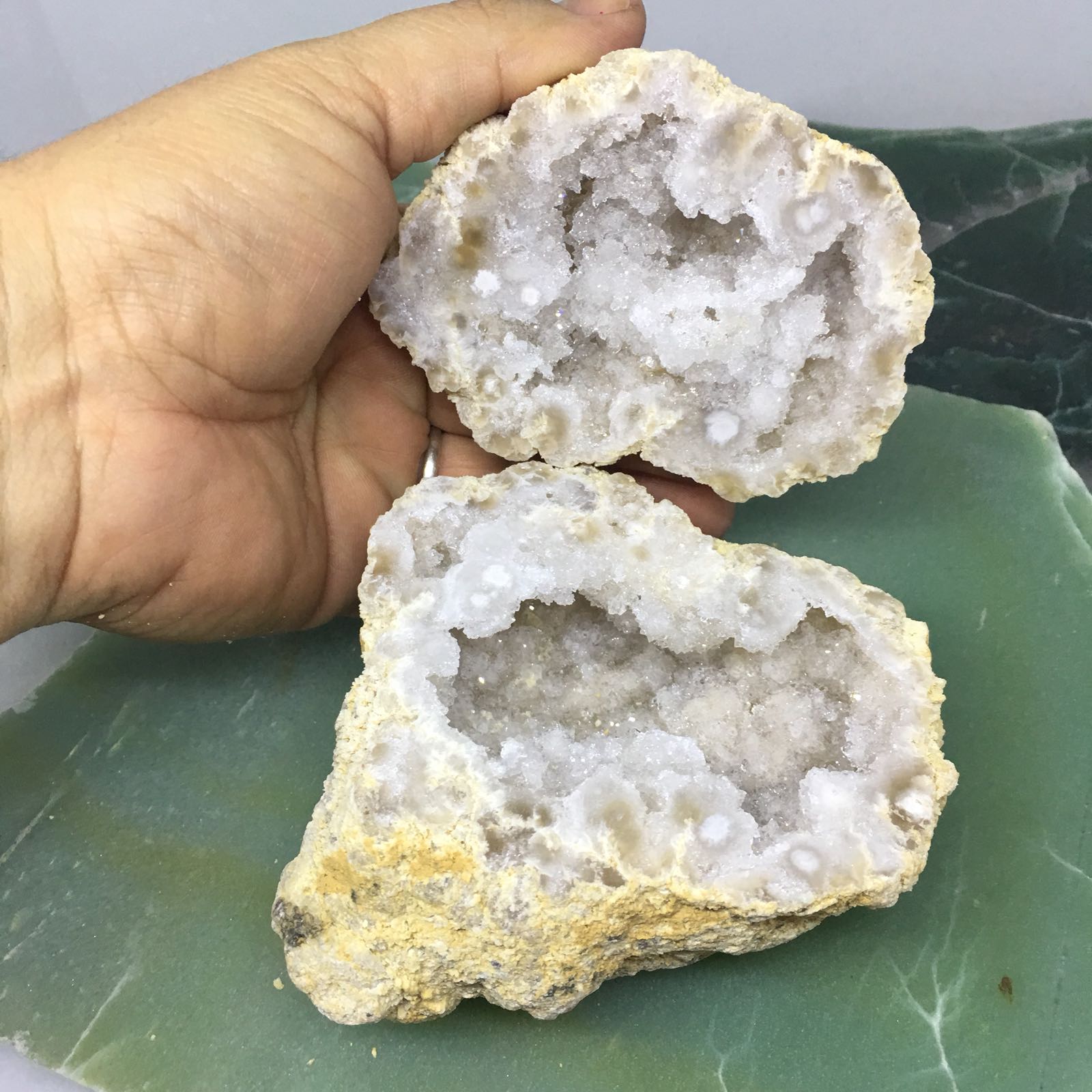 Stones from Uruguay - Natural Moroccan Calcite Geode Jewelry Box