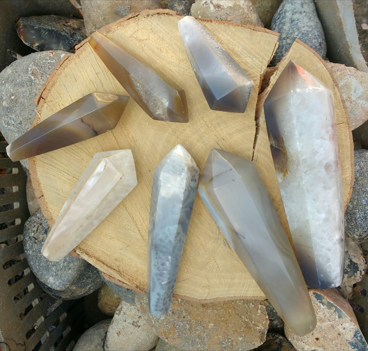 Stones from Uruguay - Natural Agate Declined Points with 6 Facets - Decor Home