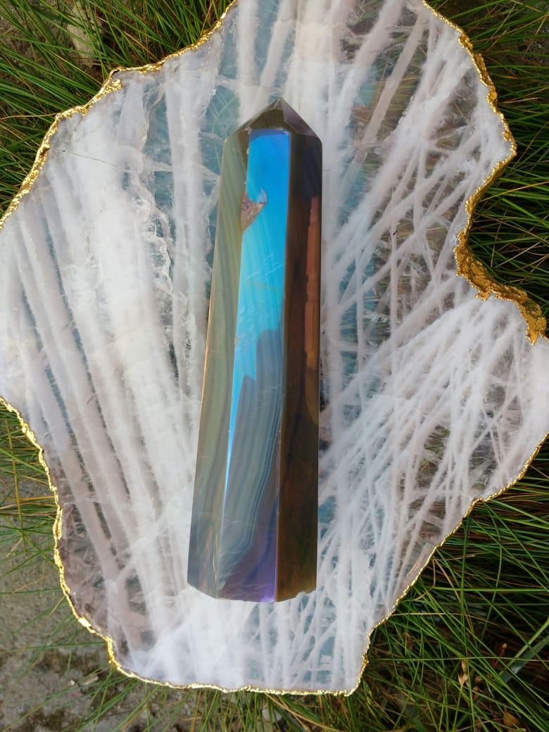 Stones from Uruguay - Angel Aura  Titanium Agate Point with 8 Facets