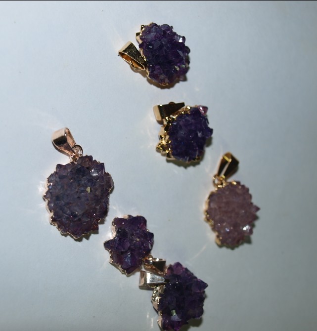 Stones from Uruguay - Amethyst Rose Pendant with Plating
