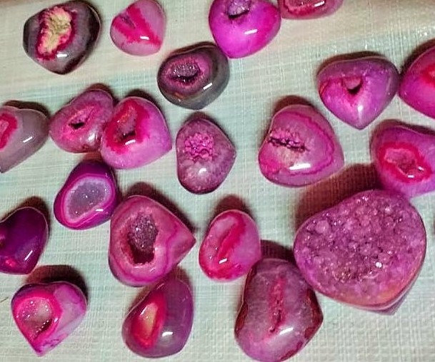 Stones from Uruguay - Pink Dyed Agate Druzy Hearys