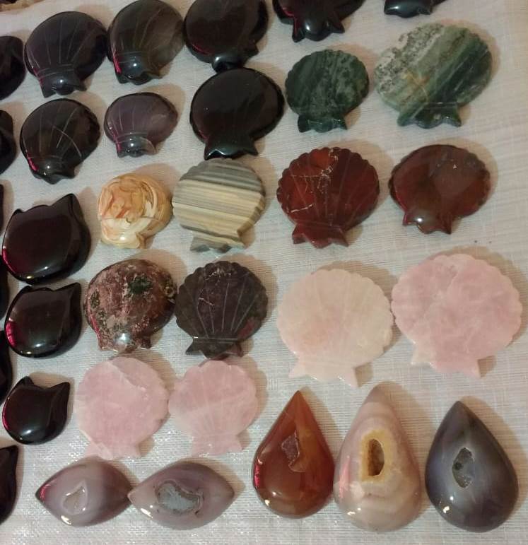 Stones from Uruguay - Quartz Gmestone Shapes Cabochons