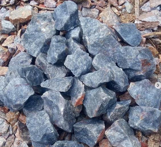 Stones from Uruguay - Raw Grey Quartz - Gray Quartz Crystal - Raw Gray Quartz