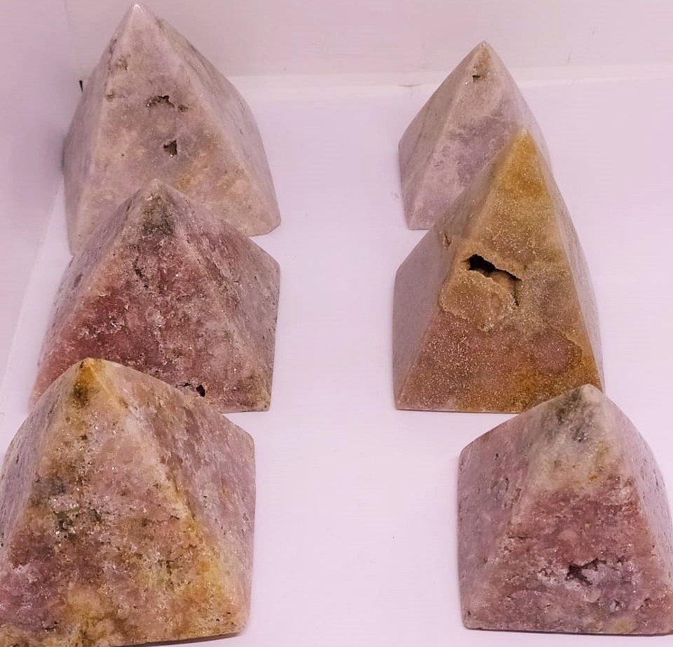 Stones from Uruguay - PINK AMETHYST CRYSTAL PYRAMIDS - PINK AMETHYST PYRAMIDS 