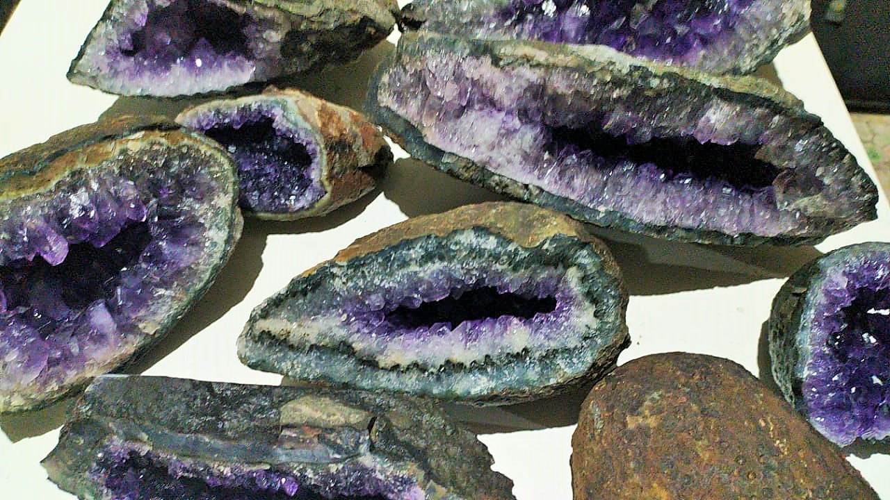 Stones from Uruguay - AMETHYST DRUZY GEODES  - AMETHYST CLUSTER GEODES