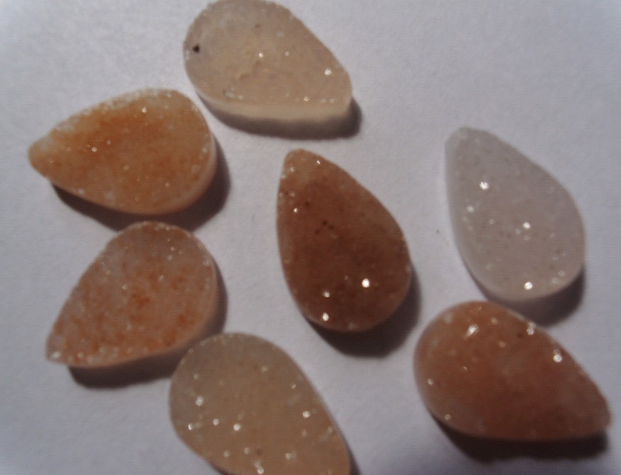 Stones from Uruguay - Teardrop Calibrated  Agate Druzy
