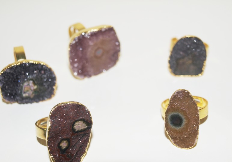 Stones from Uruguay -  Ring of Druzy with Eye