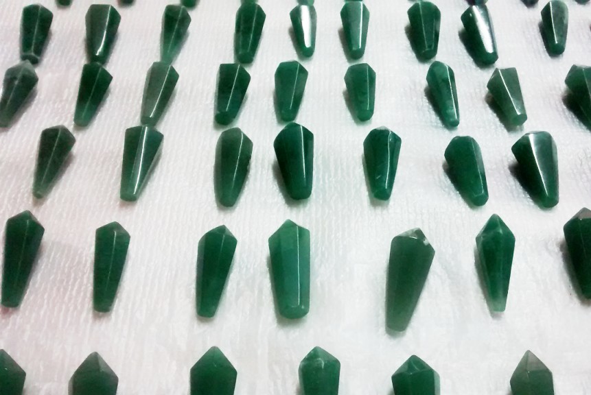 Stones from Uruguay - Green Aventurine Hexagonal Pendulum for Pendant