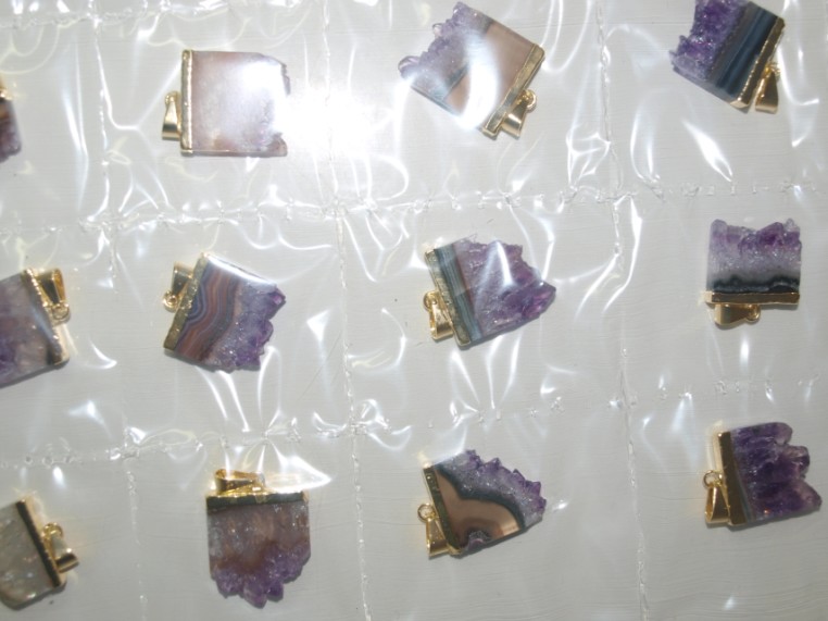Stones from Uruguay - Amethyst Rectangular Slices Pendant with Gold Plated (20mm)