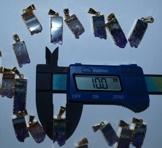 Stones from Uruguay - Amethyst Rectangular Slices Pendant with Gold Plated (10mm)