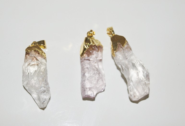 Stones from Uruguay - Rough Crystal Pendant with Gold Plating(100% Clear)